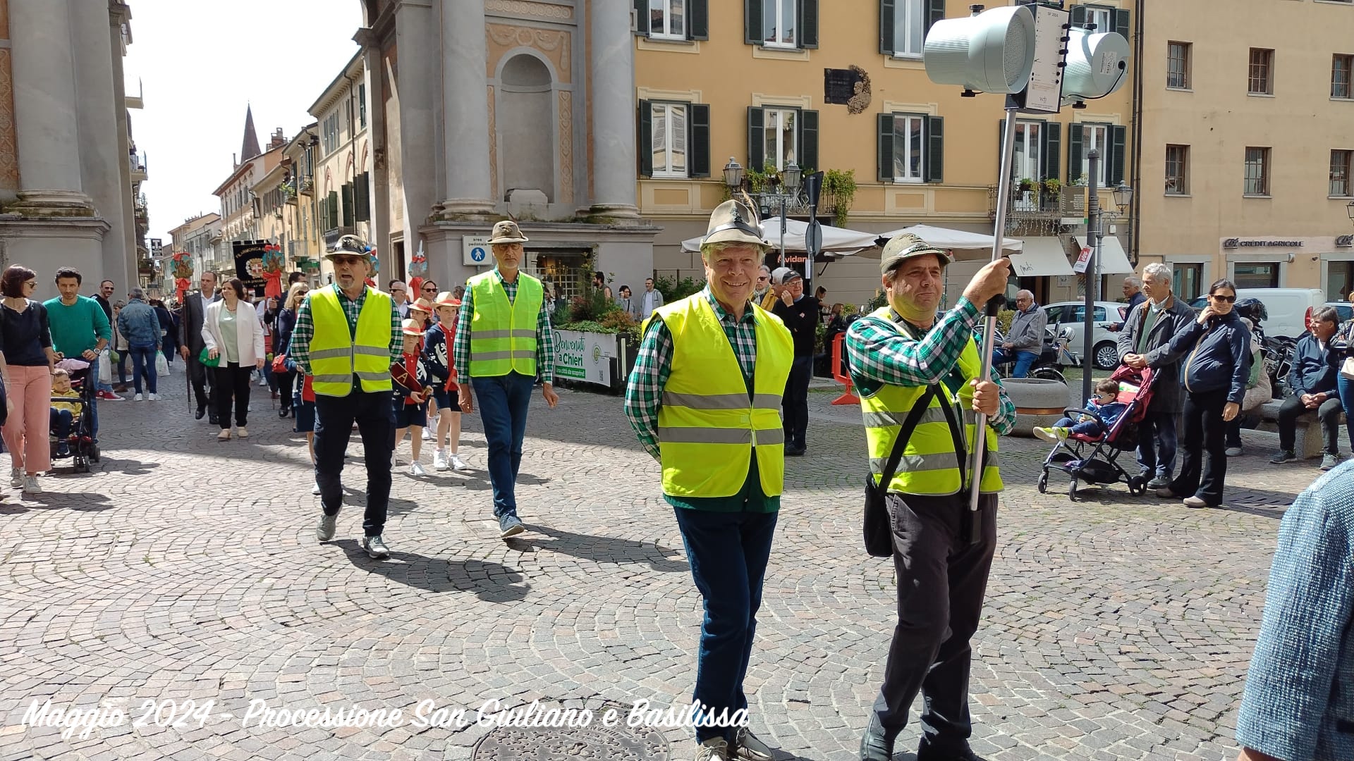 2405_11 Processione SS Giuliano e Basilissa2.jpeg